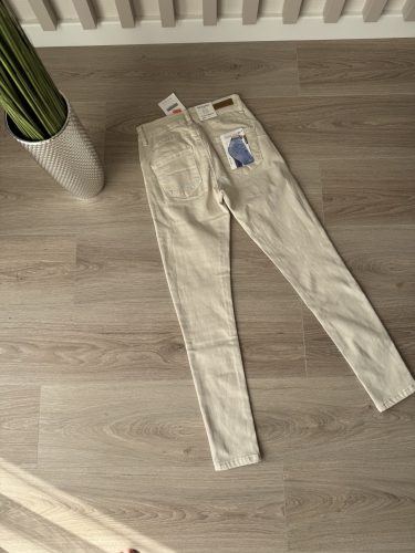 Női Push up farmer nadrág bézs xs-xl méretig