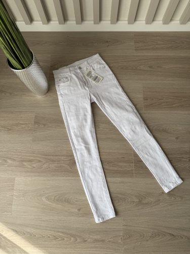 Női Push up farmer nadrág  fehér xs-xl méretig