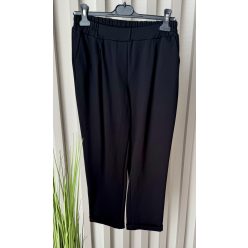 Laza gumis derekú nadrág fekete