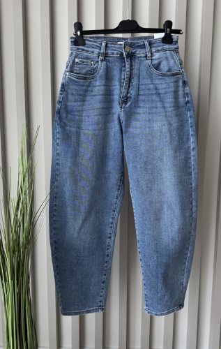 „Light Balloon Jeans” – Világoskék ballon fazonú női farmer