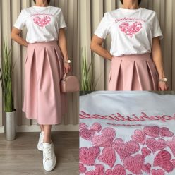 Fehér női póló trendi szívecske mintás hímzéssel