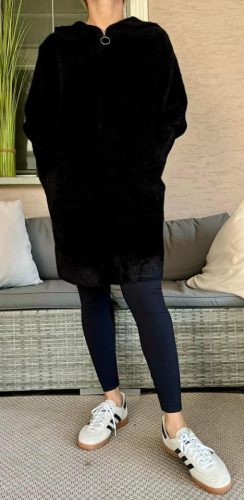 Szőrme kapucnis kabát