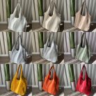 Két oldalán cipzáros táska