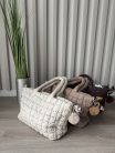 Steppelt női kézitáska – puha párnázott shopper táska pompon díszítéssel (bézs, barna, csokoládébarna)