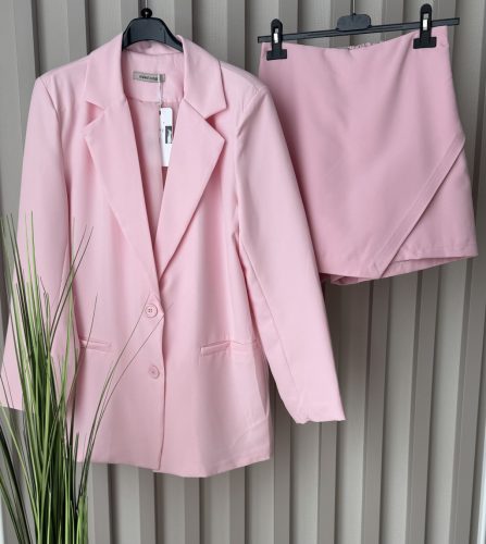 Női két részes szoknya nadrágos szett