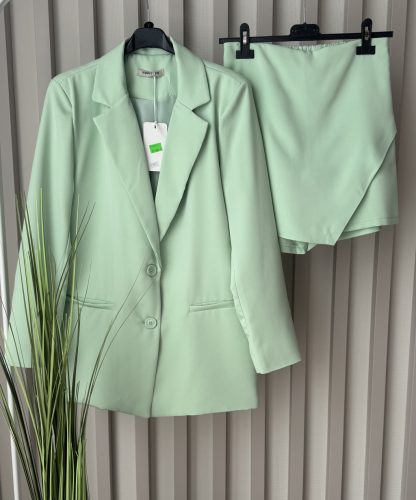 Női két részes szoknya nadrágos szett